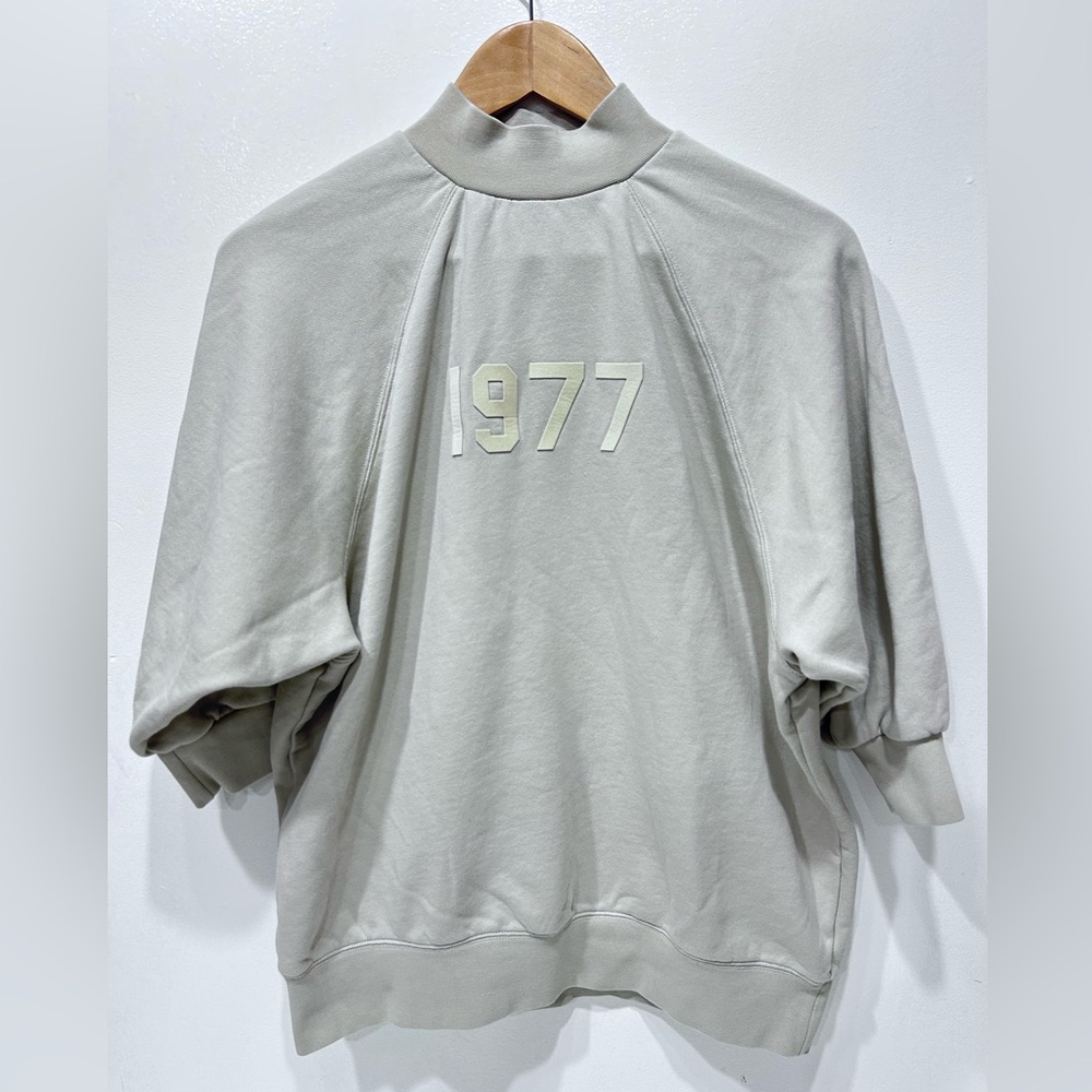 Fear of God Essentials‎ 1977 Mock Neck 3/4 Sleeve Sweatshirt Oversized Size XS